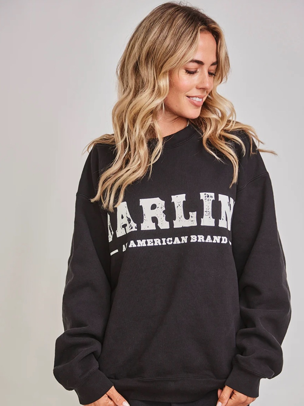 Darlin’ Brand Heavyweight Sweatshirt with POCKETS!